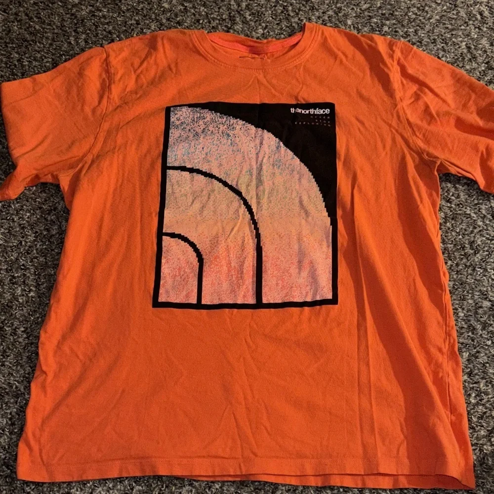 Men’s The North Face Orange Short Sleeve Tee